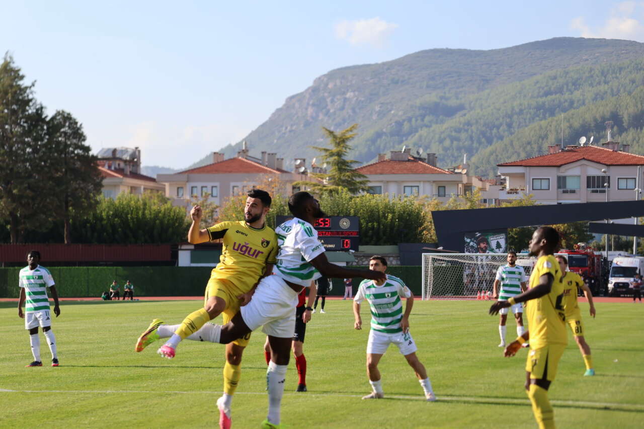 Muğlaspor’dan İstanbulspor’a İlk Yarıda 3 Gollü Şov! İlk Yarı 3-0 1